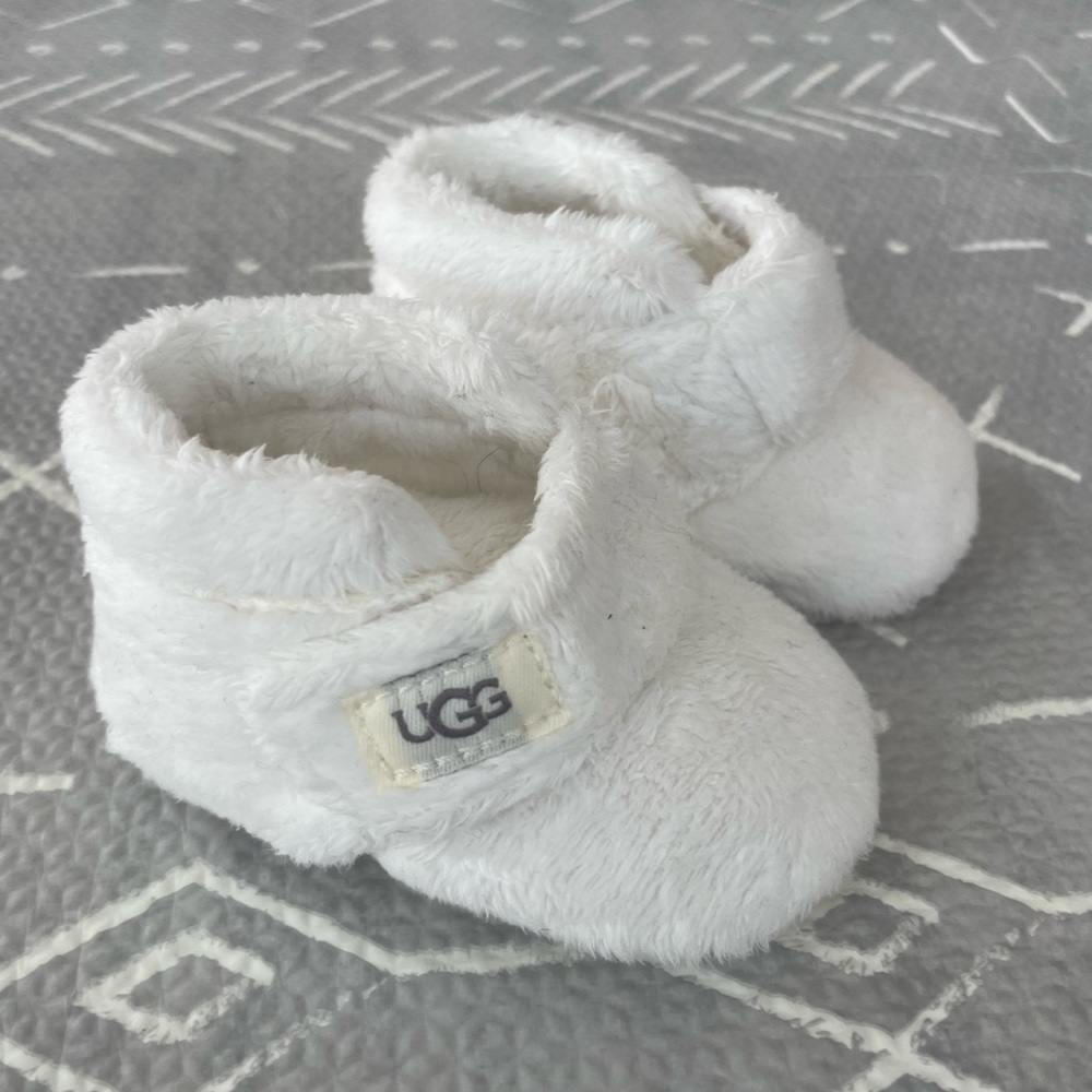 UGG Cozy White Baby Slippers